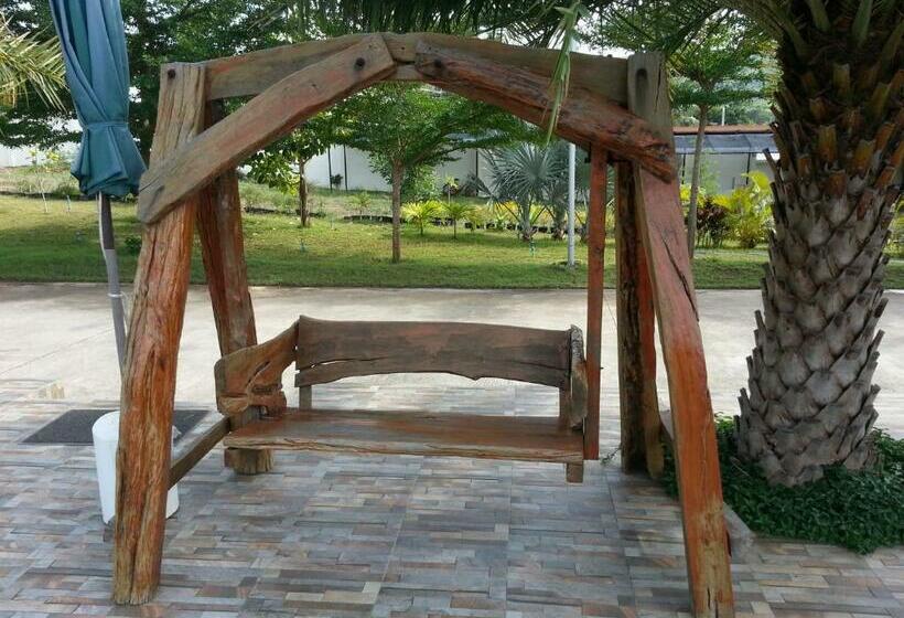 هتل Mountain View Resort