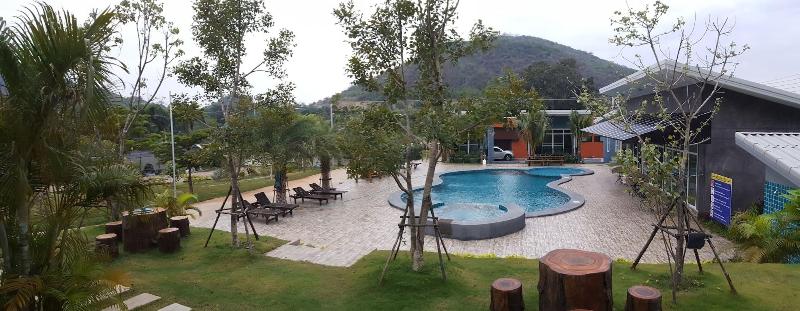 هتل Mountain View Resort