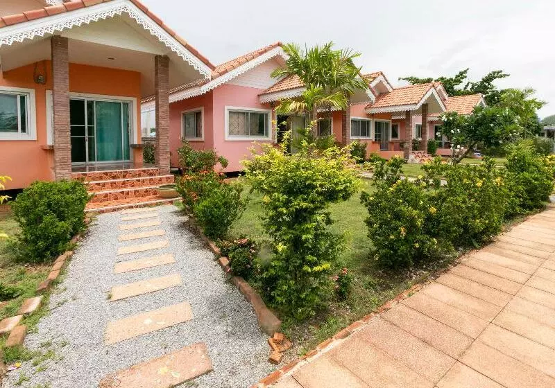 ホテル Sansuk Resort