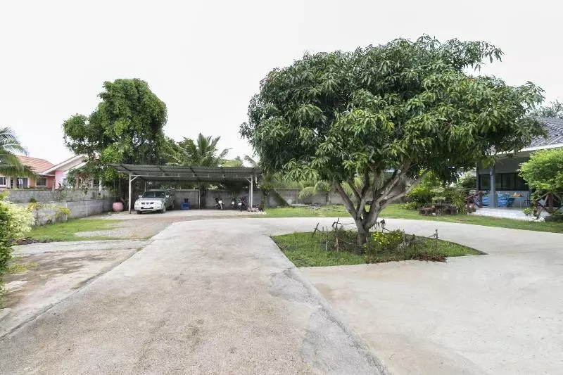 ホテル Sansuk Resort