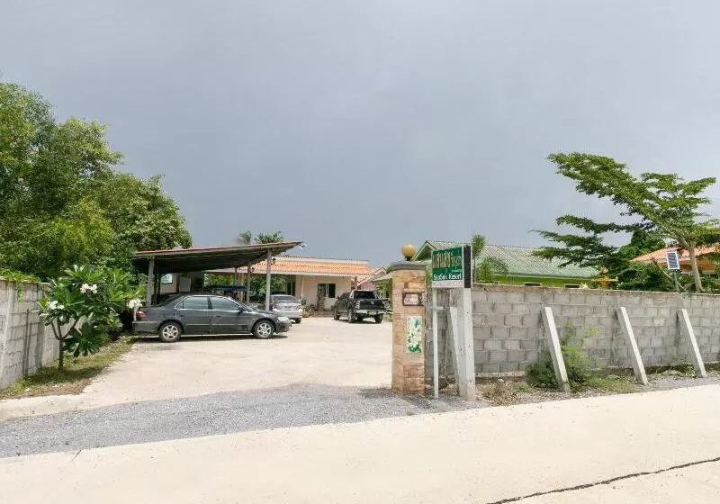 ホテル Sansuk Resort