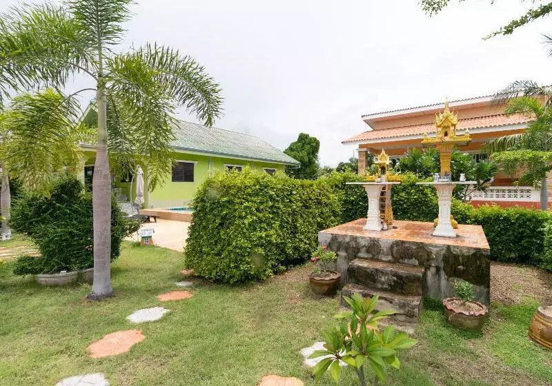 ホテル Sansuk Resort