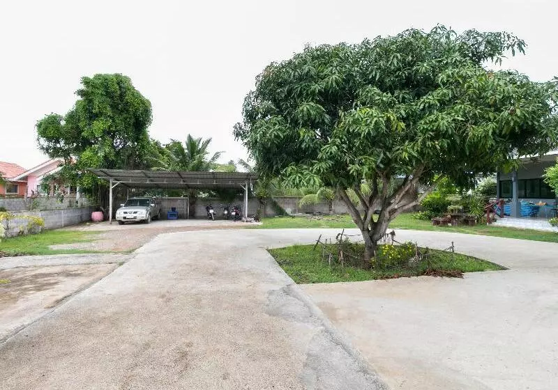 ホテル Sansuk Resort