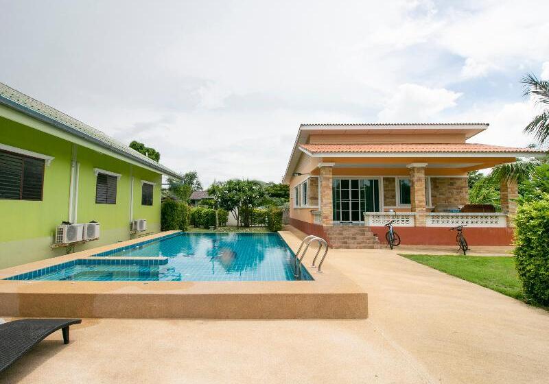 Szálloda Sansuk Resort