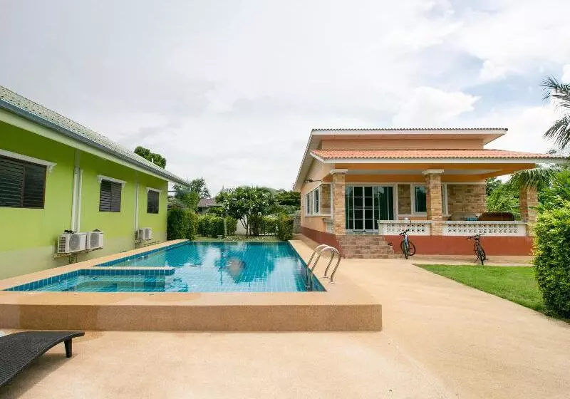 ホテル Sansuk Resort