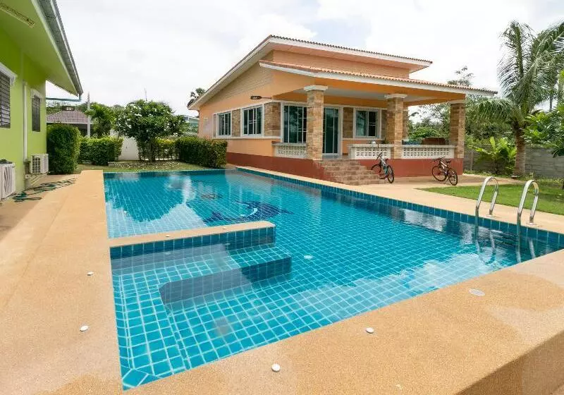 ホテル Sansuk Resort