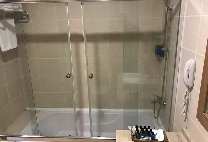 Hotelli Sayeban Resort & Spa