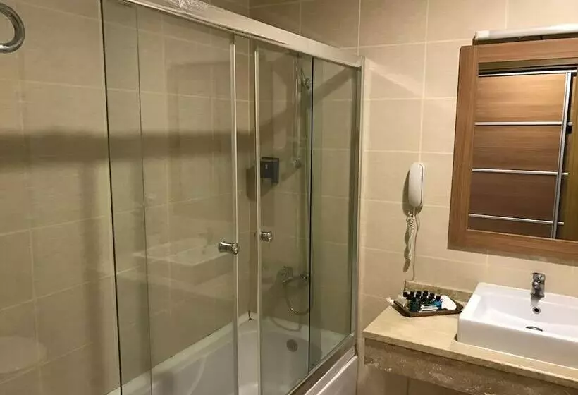 Hotelli Sayeban Resort & Spa