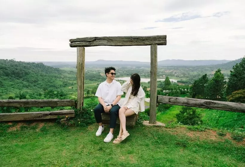 Hotelli The Proud Green Garden Hill Resort