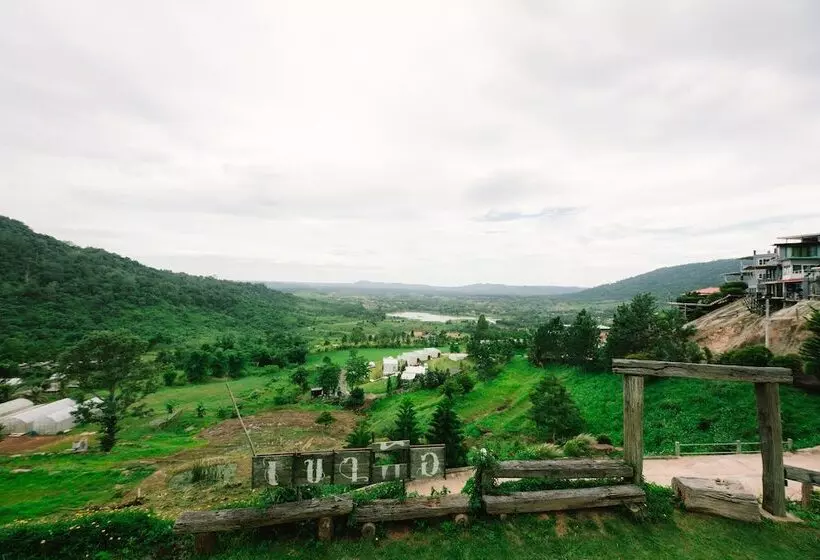 Hotelli The Proud Green Garden Hill Resort