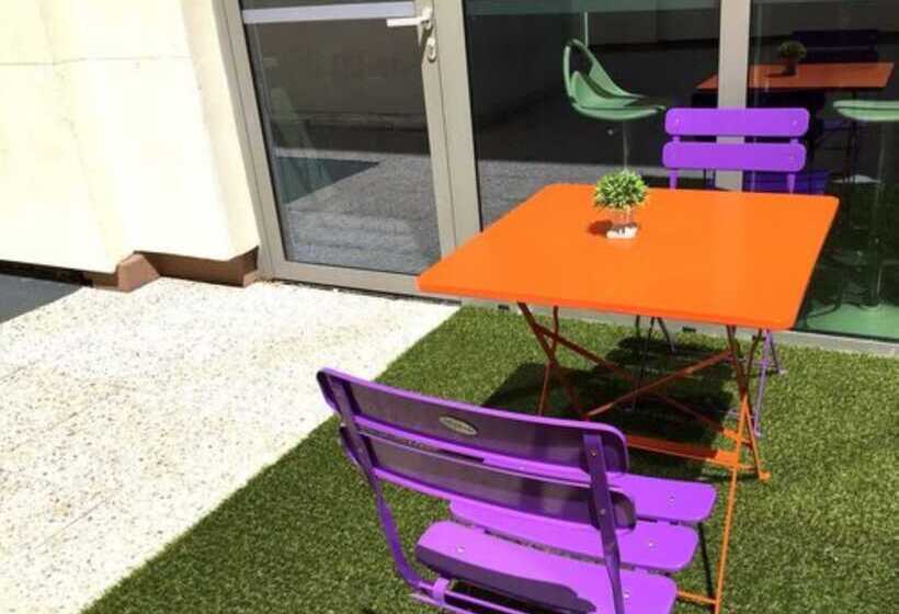 Montempô Apparthôtel Paris Vélizy