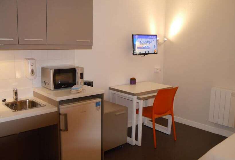 Montempô Apparthôtel Paris Vélizy