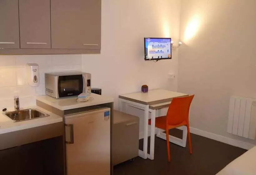 Montempô Apparthôtel Paris Vélizy