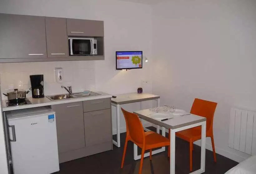 Montempô Apparthôtel Paris Vélizy