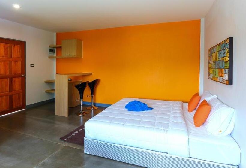 Pensão Bangtao Guest House