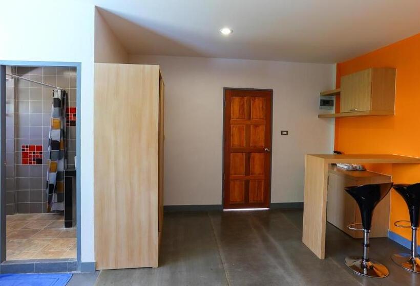 Pensió Bangtao Guest House