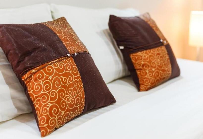 Pensió Bangtao Guest House