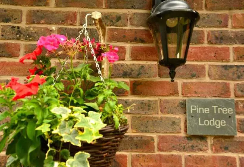 Pine Tree Lodge Bridgnorth