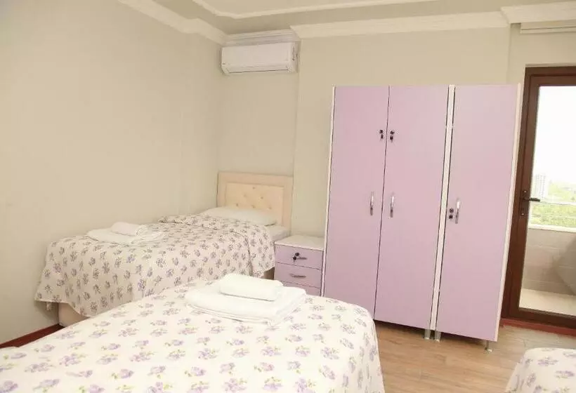 Royal Inn Seza Residence