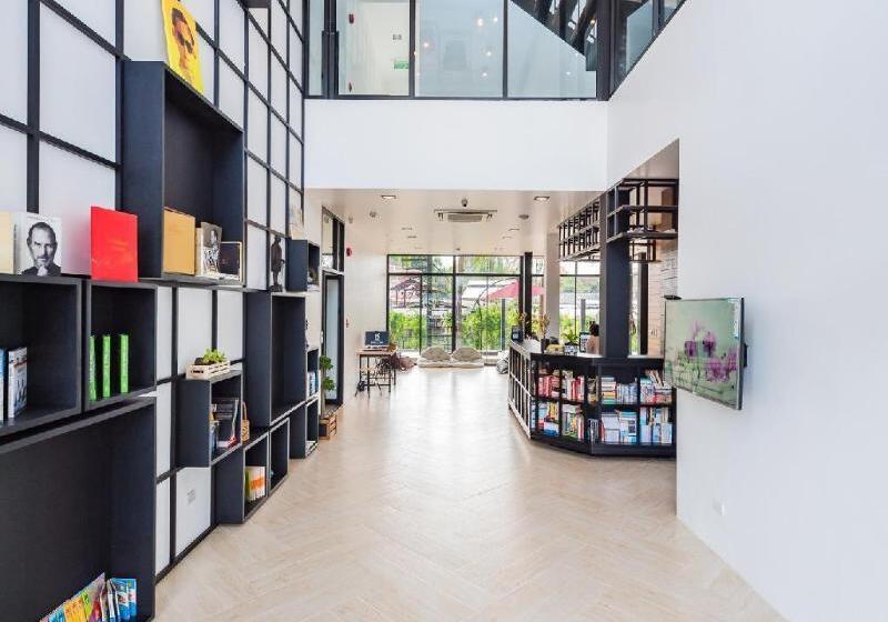 Szálló Book A Bed Poshtel Sha Plus