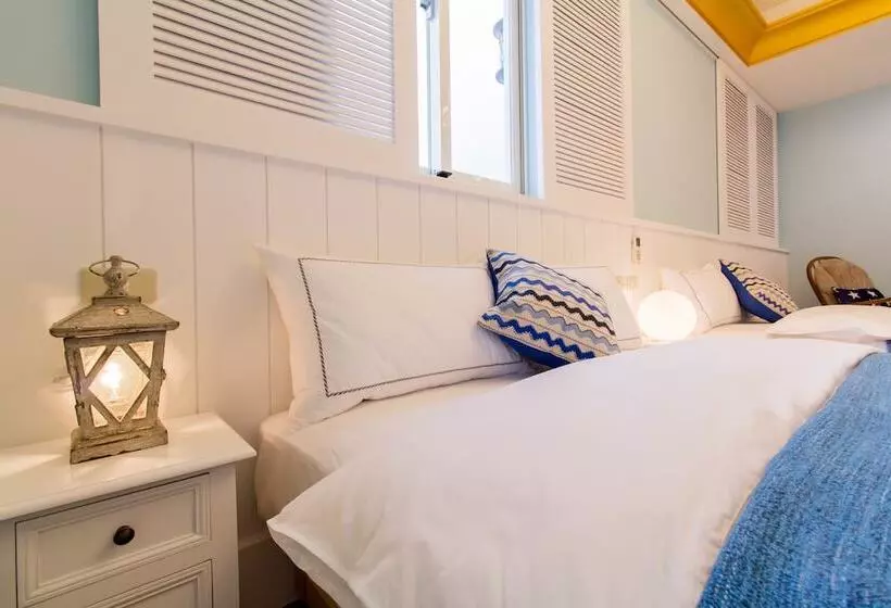Alice Wonderland B&b