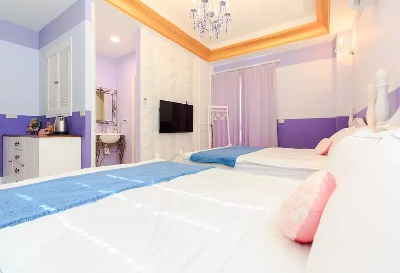 Alice Wonderland B&b