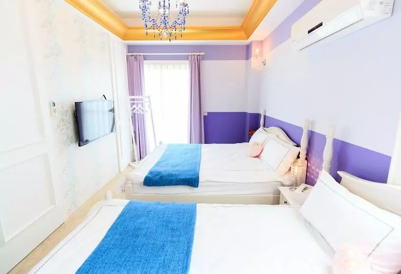 Alice Wonderland B&b
