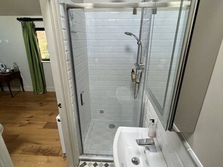 B&b Harlington Manor