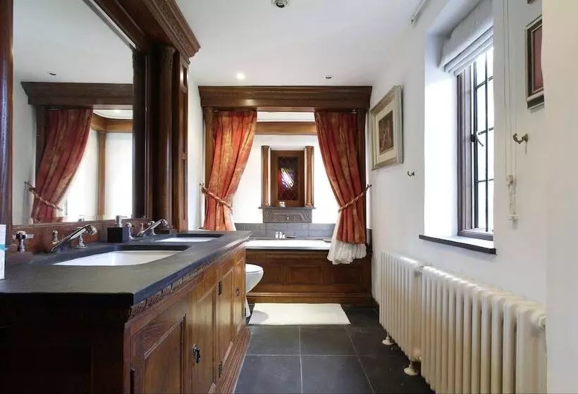 B&b Harlington Manor