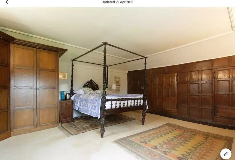 B&b Harlington Manor