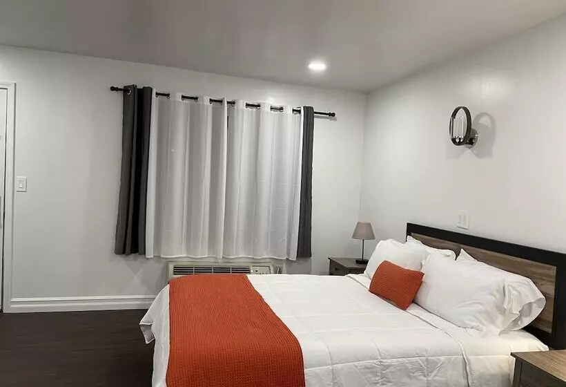 Gatehouse Motel