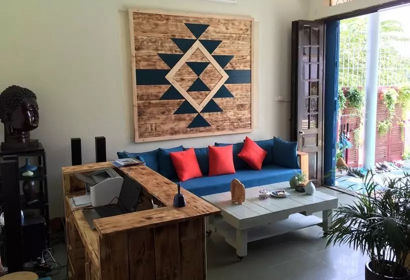 Ha Long Ginger Homestay  Hostel