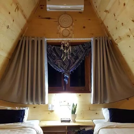 Ha Long Ginger Homestay  Hostel