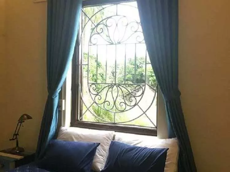 Ha Long Ginger Homestay  Hostel