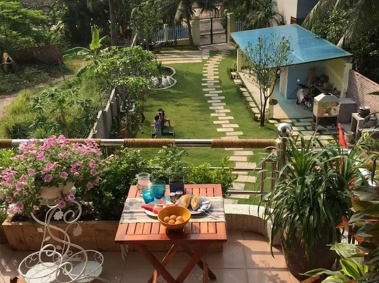 Ha Long Ginger Homestay  Hostel