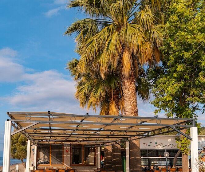 ホテル Assos Kayalar Blue Beach