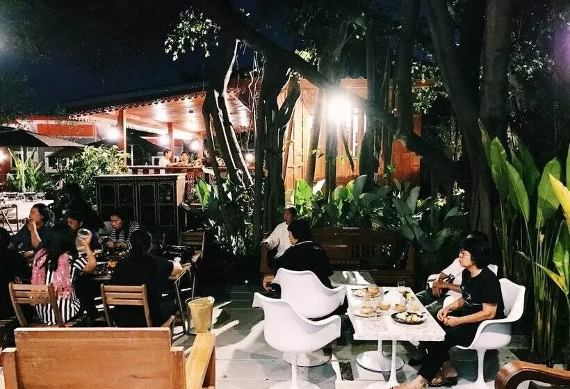 Hotelli Baanpermsook