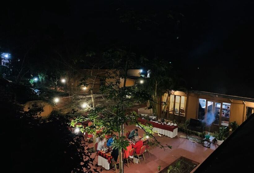 فندق Babylon Lodge