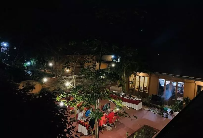 هتل Babylon Lodge