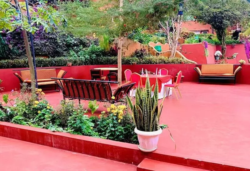 هتل Babylon Lodge