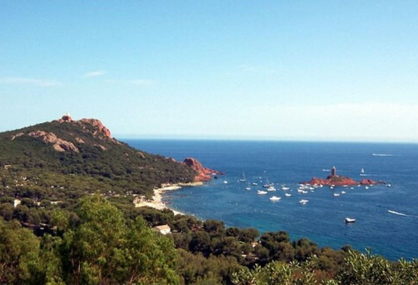 호텔 La Cabane De Bob Saint Raphael