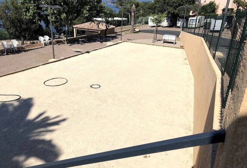 호텔 La Cabane De Bob Saint Raphael