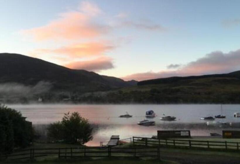 ホテル Lochearnhead