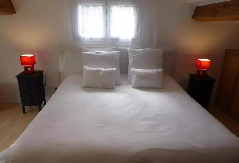 پانسیون Une Chambre à Neuilly Guest House
