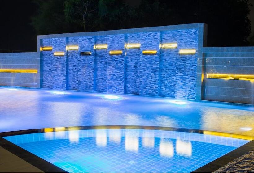 The Near Residence Sriracha