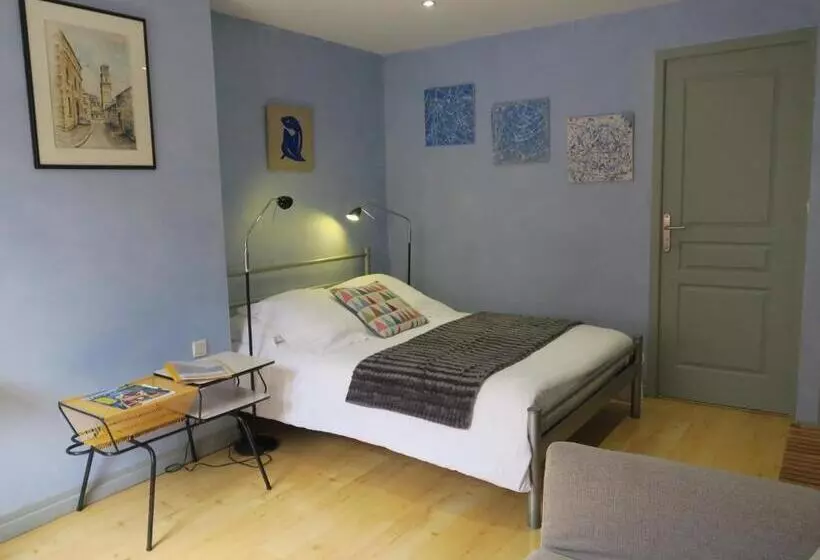 Aamiaismajoitus (B&B) Chambres Du Petit Bois