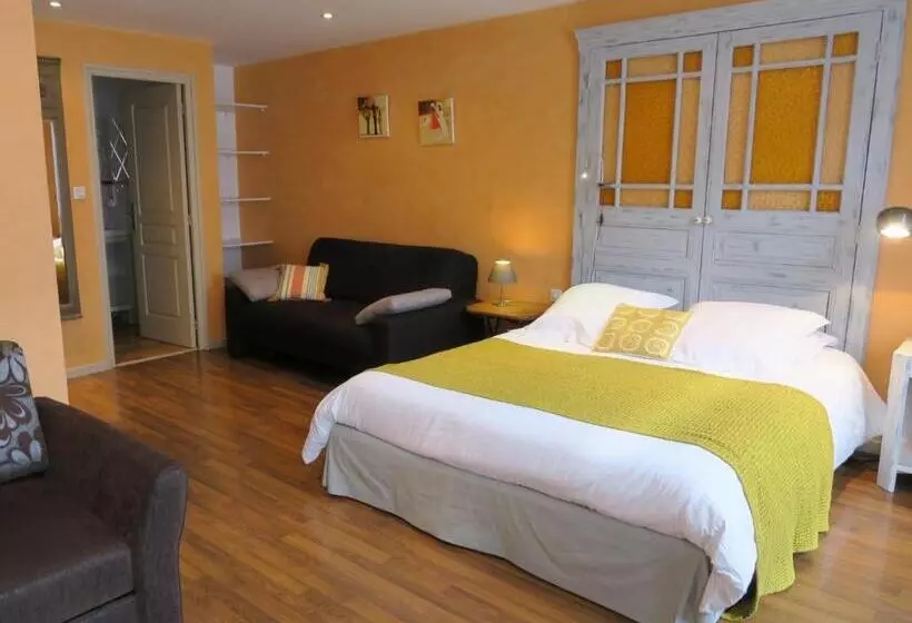 Aamiaismajoitus (B&B) Chambres Du Petit Bois
