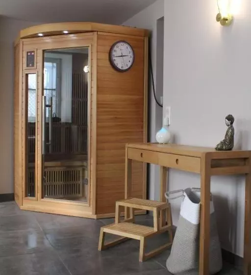 Aamiaismajoitus (B&B) La Tour Pom'pin