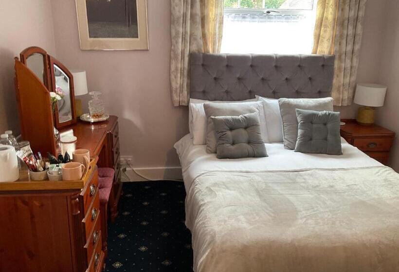 客栈  The Jolly Farmer