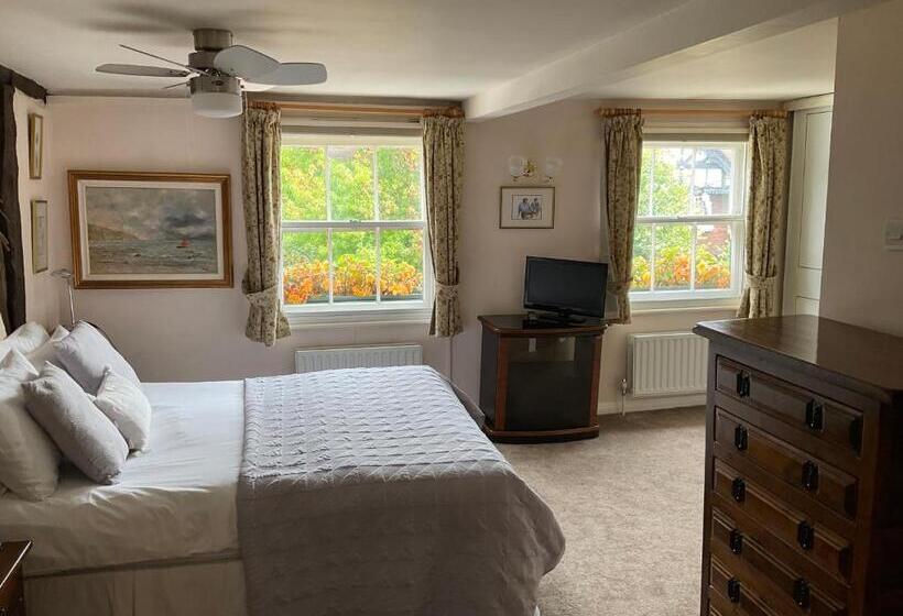 客栈  The Jolly Farmer